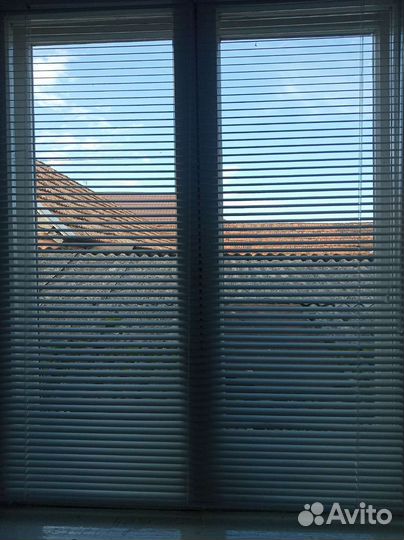 Жалюзи горизонтальные бу
