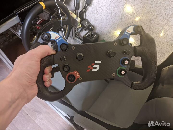 Кокпит для симрейсинга + оборудование Simagic