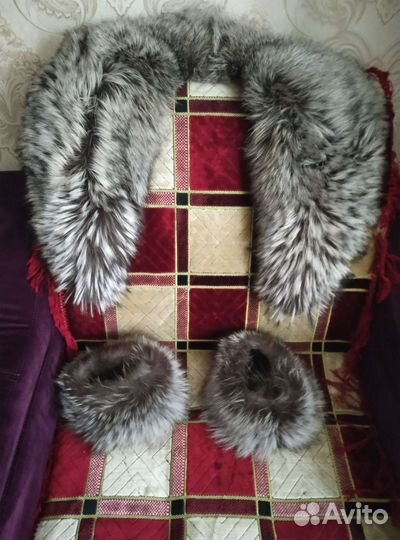 Воротник и манжеты из чернобурки