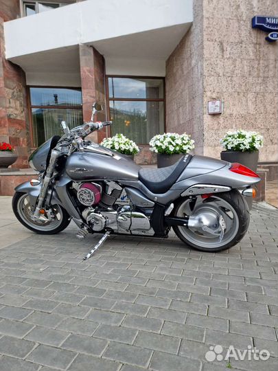 Suzuki Boulevard M109R