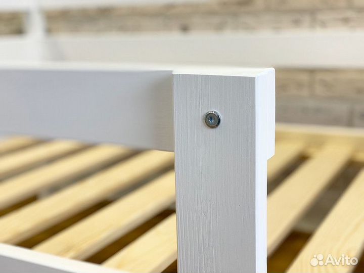 Детская кровать из дерева Софа