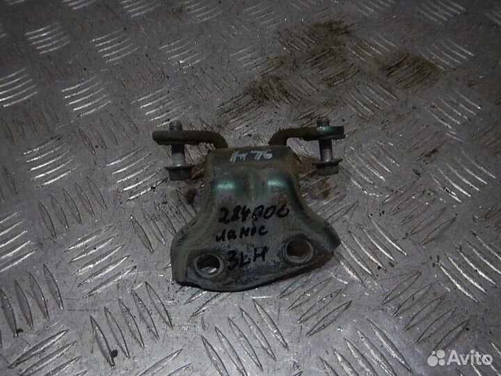 Петля двери задней левой нижняя Chevrolet Lanos