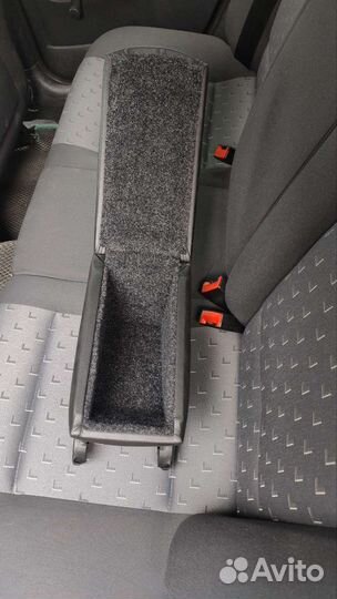 Подлокотник для Skoda Octavia A4 Tour
