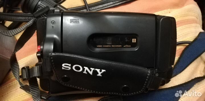 Видеокамера Sony HandyCam Video 8