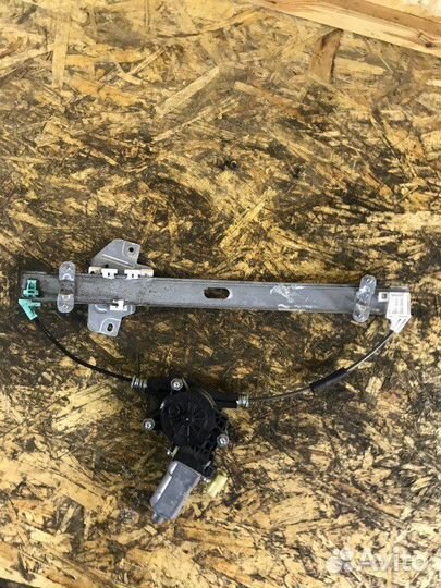 Стеклоподъемник передний левый Kia Rio хэтчбек 1.4