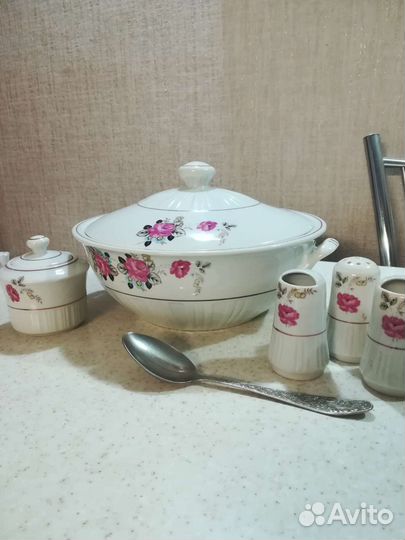 Сервиз столовый