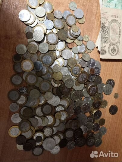 Юбилейные монеты