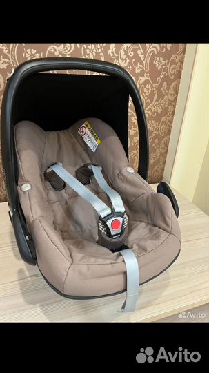 Автолюлька maxi cosi с базой isofix