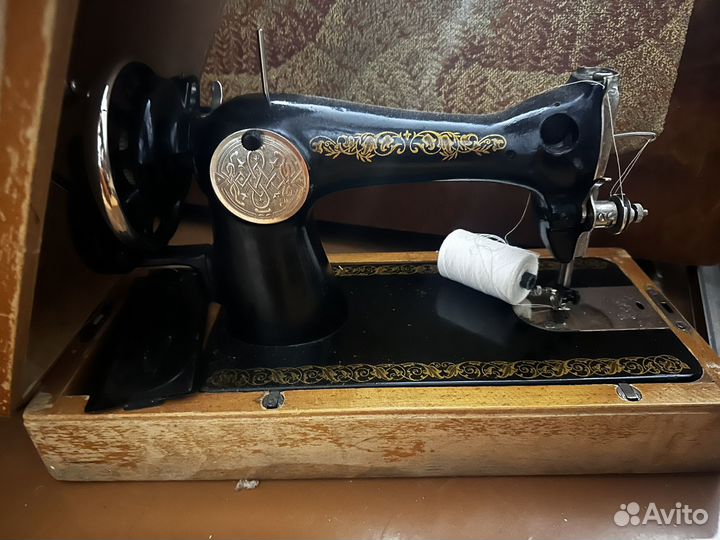 Швейная машинка