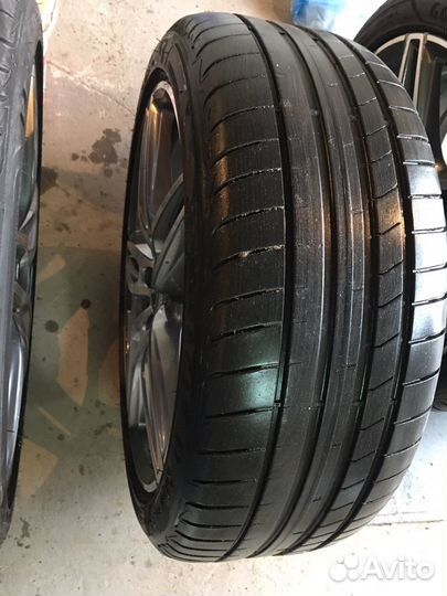 Goodyear Eagle F1 Asymmetric 3 245/40 R19 и 275/35 R19 100Y