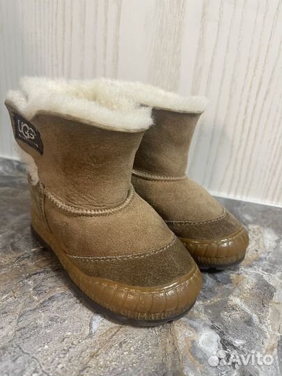 Детские ботинки зимние (угги)