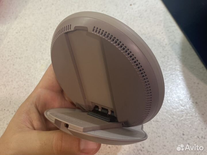 Беспроводная зарядка samsung EP-PG950