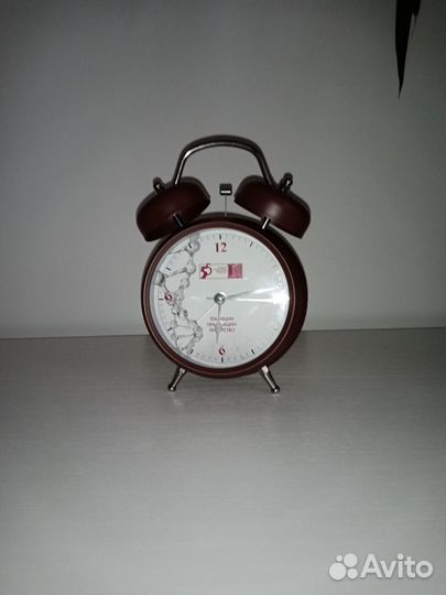 Часы будильник
