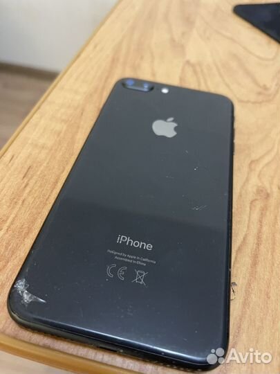 iPhone 8 Plus, 64 ГБ