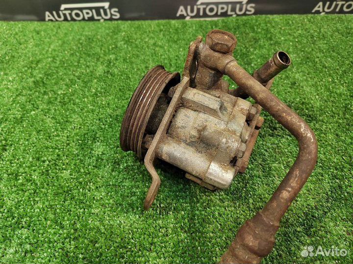 Насос гур Nissan Micra K11E 1.0 CG10 2002