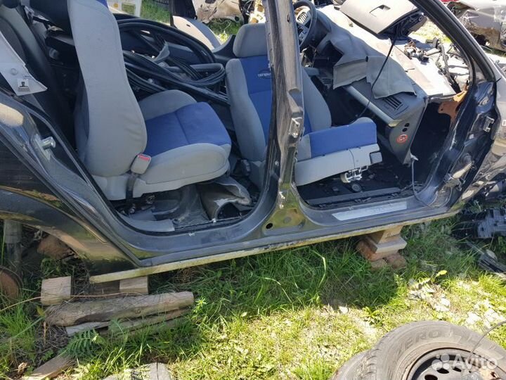 Порог правый Opel Astra H