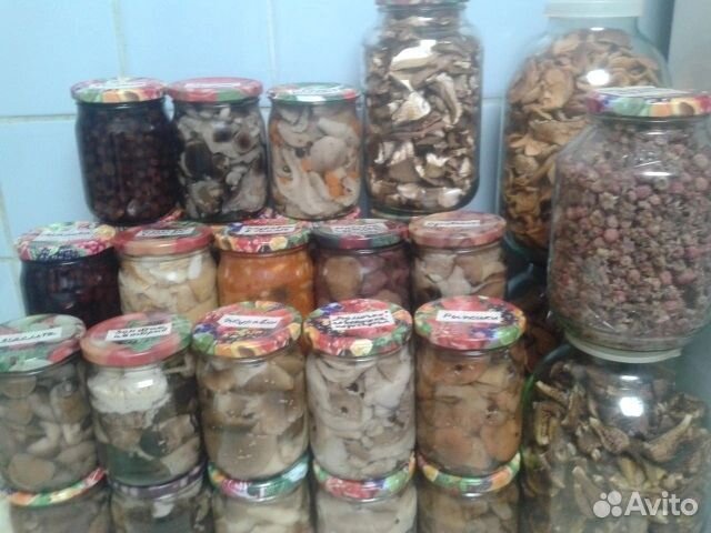 Грибы, сухофрукты, варенье