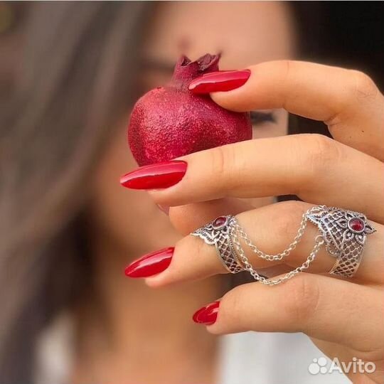 Маникюр педикюр