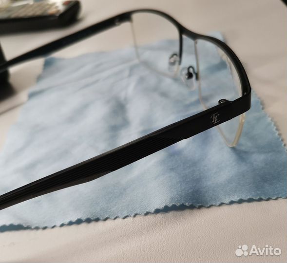 Очки с астигматическими линзами