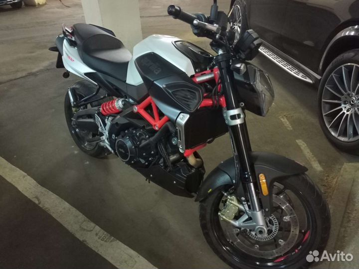 Aprilia Shiver 900