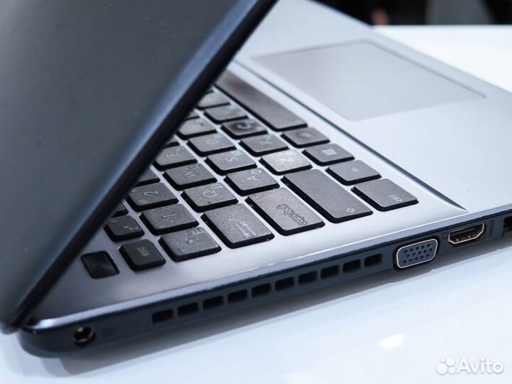 Ноутбук Asus Intel Pentium / nvidia 920M Гарантия