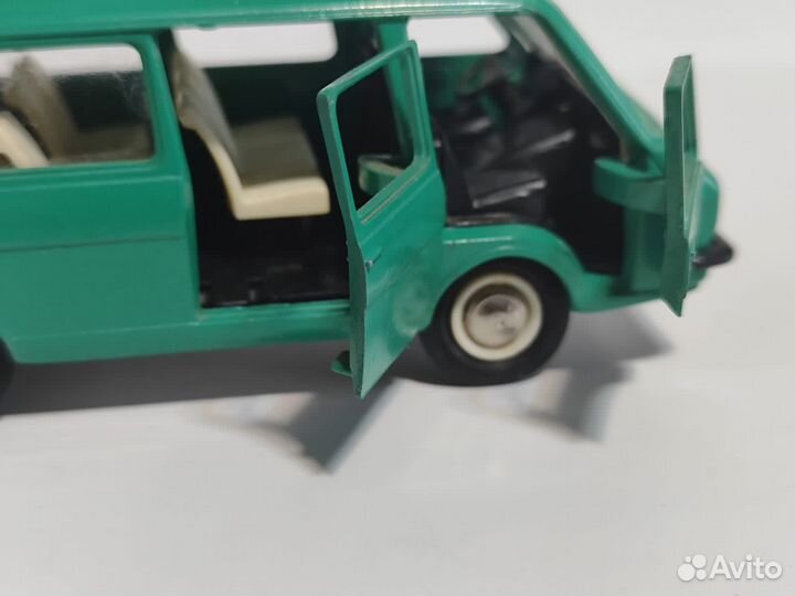 Модель автомобиля раф 2203 Саратов Тантал СССР А18