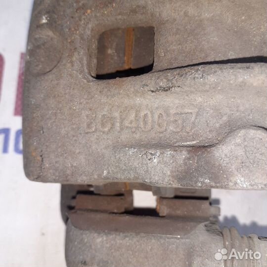 Суппорт задний правый ssangyong actyon NEW 2011