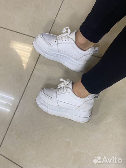 Кроссовки кеды