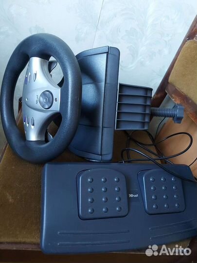 Игровой руль Trust