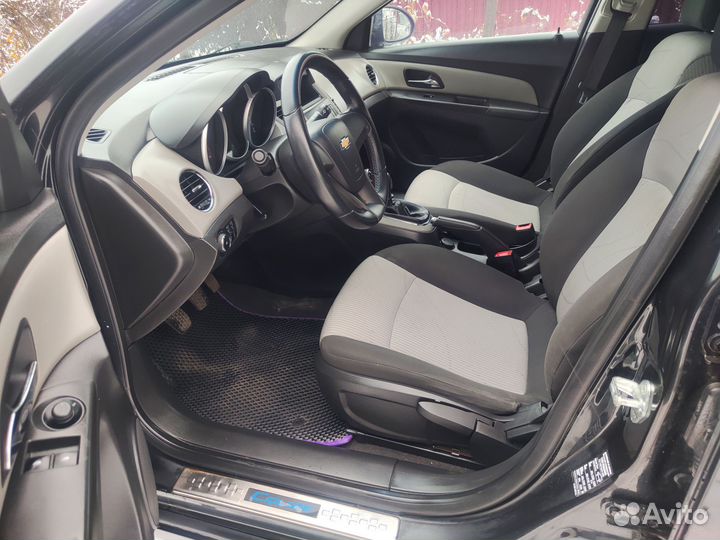 Chevrolet Cruze 1.6 МТ, 2012, 197 000 км