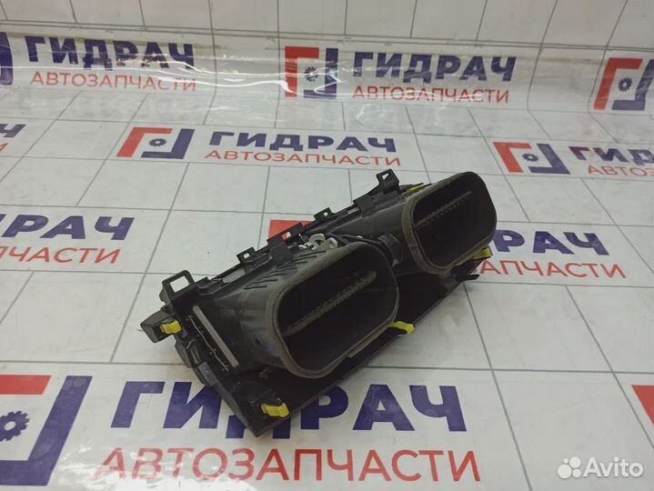 Дефлектор воздушный центральный Toyota RAV4 (XA30) 55670-42050-B0