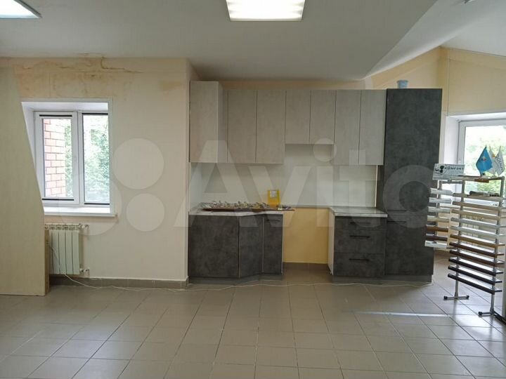 Помещение 64 м²