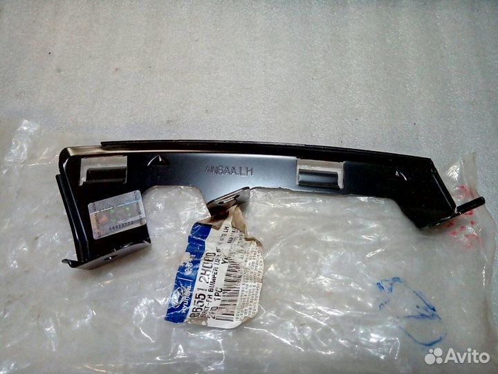 Hyundai Elantra 4 с 06г.- Крепление левое новые