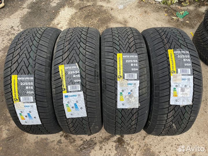 Roadmarch Winter XPro 888 225/55 R16 94H