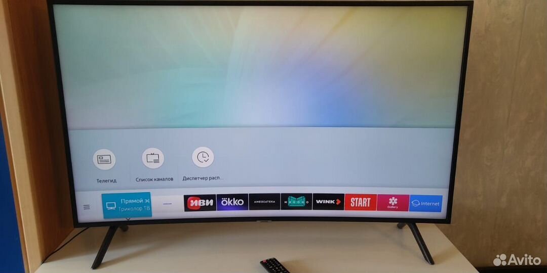 Телевизор Samsung 49"