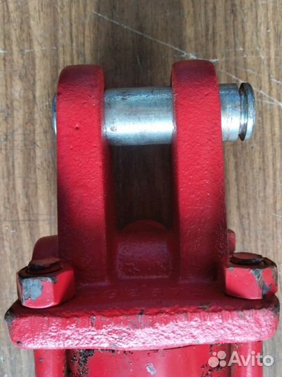 Гидроцелиндр