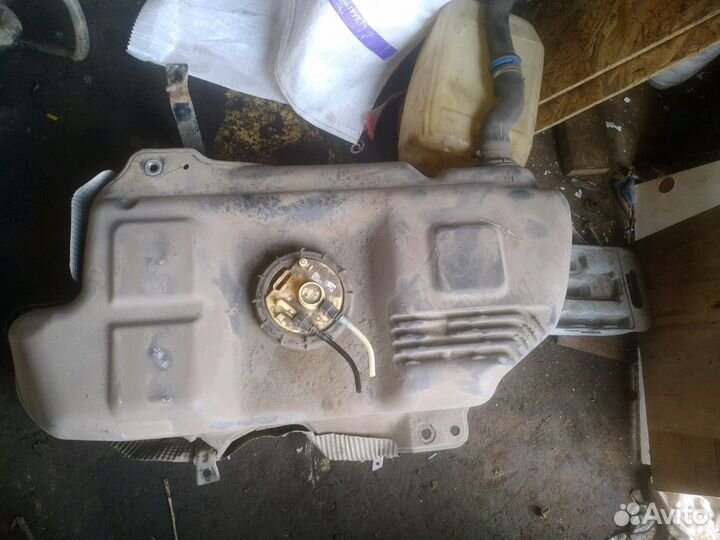 Бензобак Opel Corsa D 2007 год