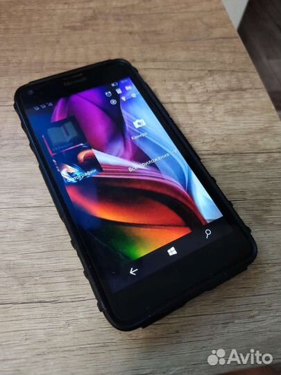 Смартфон Microsoft Lumia 640
