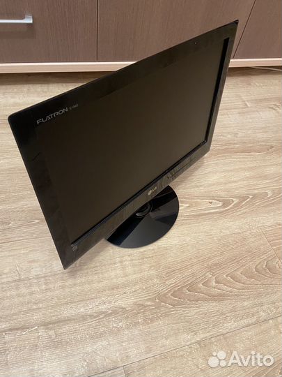 Монитор LG flatron 1940