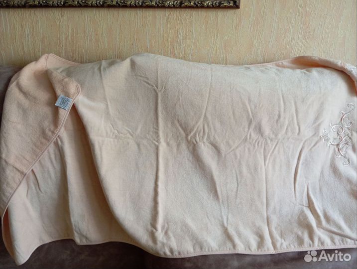 Полотенце новое 70 на 140