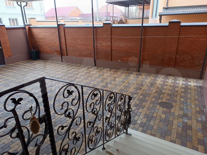 Дом 520 м² на участке 4 сот.