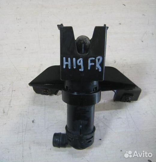 Форсунка омывателя фары правой Lexus RX300 (MCU35