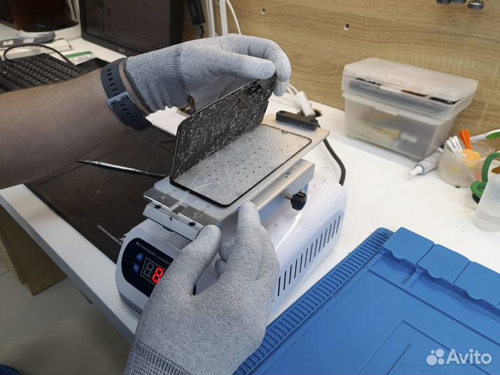 Замена стекла дисплейного модуля Honor и Huawei