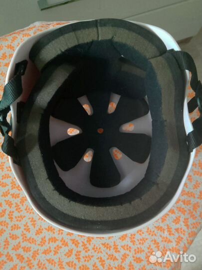 Шлем для трюкового самоката