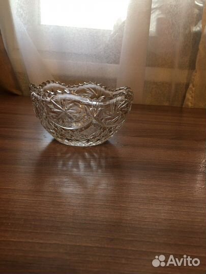 Хрустальная ваза