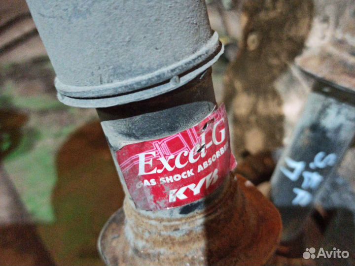 Стойки передние hyundai sonata EF Kia Magentis 1