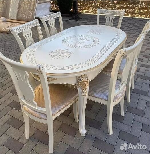 Комплект стол и стулья