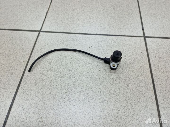 Датчик положения коленвала Bosch 0261210135 Audi