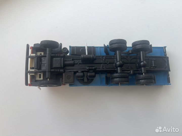 Модели 1/43 камаз, трактор