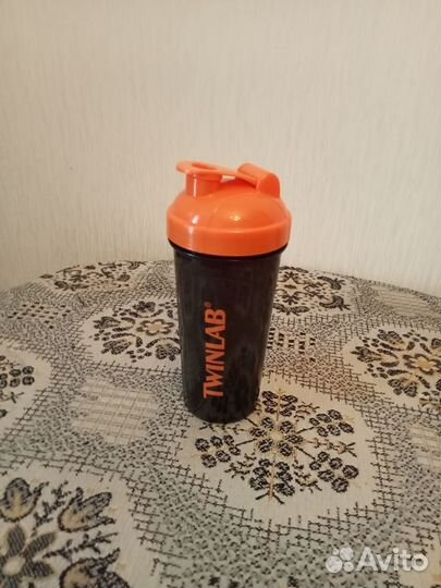 Бутылки пластиковые для спорта и отдыха, новые